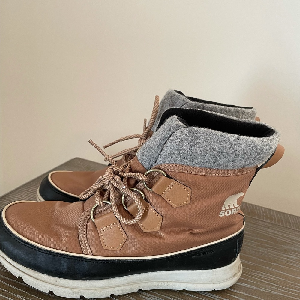 Sorel Explorer Carnival Boots